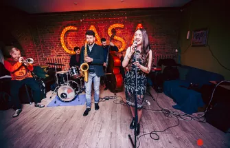 DQ8A7413