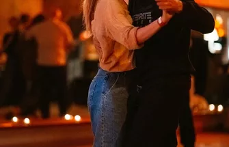 1 (43)