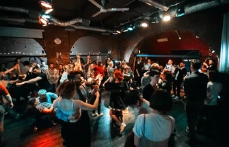 1 (195)