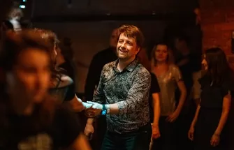 1 (85)