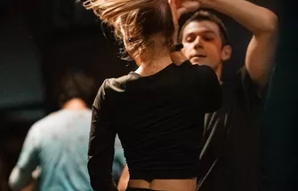1 (18)