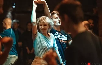 1 (69)
