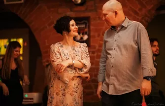 1 (47)