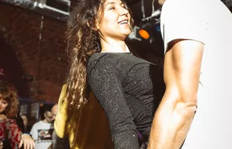 1 (18)