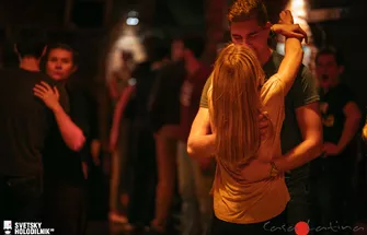 854854_p1btsevuo6127h1hqau6o10qt2qa63