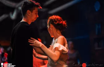 932166_p1c7nqu1sc9ndjh91e3tr1arj